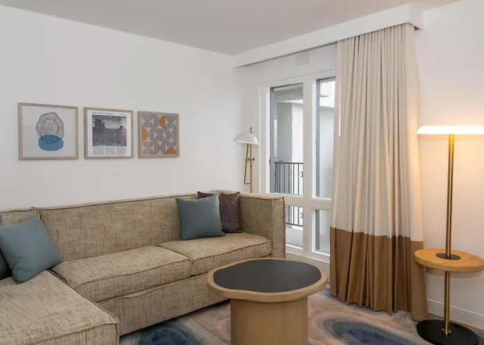 Hilton Phoenix Resort At The Peak